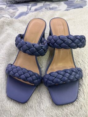 Two-Strap Braided Slide Sandals in Periwinkle 6M